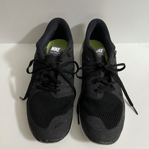 Nike Free Run women’s sz 10 Blk/Wt
